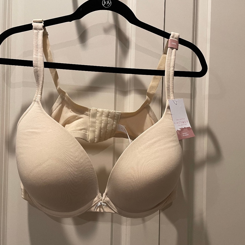 NWT Lane Bryant Cacique Cotton Boost Plunge Bra 42DD Cream/Nude